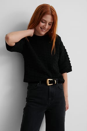 Black Recycelter Pullover mit Strickdetail