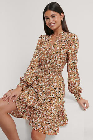 Orange flower Kjole Med Smock-Hals