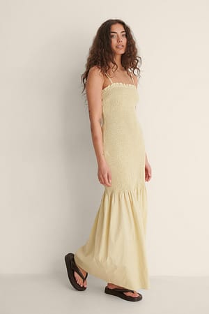Dusty Yellow Klänning Med Smock