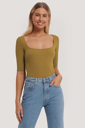 Khaki Ribbad Body Med Fyrkantig Halsringning