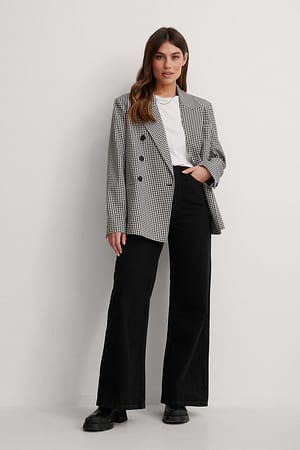Black Resirkulerte jeans med supervide ben