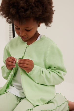 Light Green Cardigan med snøredetaljer