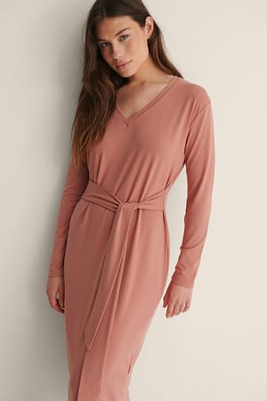 Dusty Pink Recyceltes Gürtelkleid
