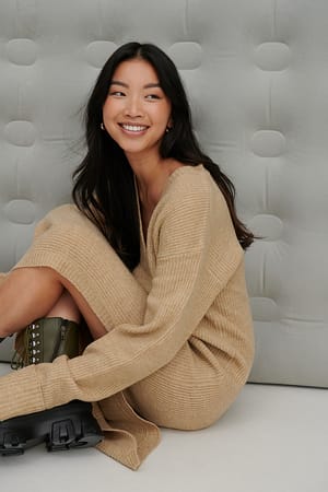 Beige V-neck Knitted Dress