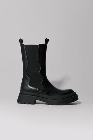 Black Wavy Elastic Boots