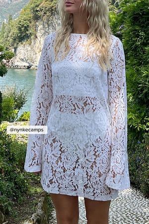 White Minikjole med blonder