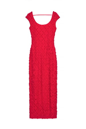 Red Midikleid aus Spitze mit offenem Rücken