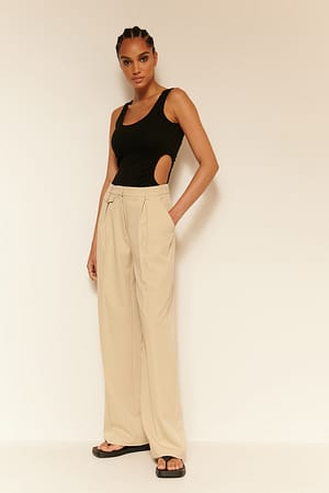 Image 3 of 6
