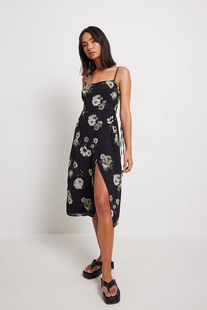 Dark Flower Overlap Skirt Part Midi Dress