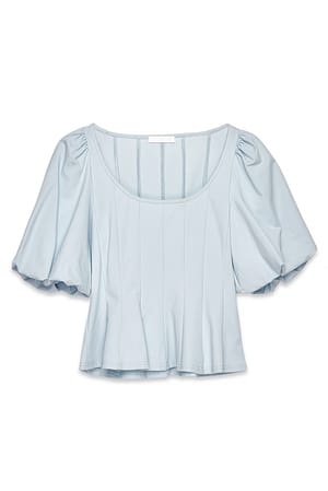 Light Blue Topp med plisserte ermer og puffermer