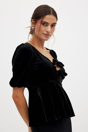 Black Puff Sleeve Velvet Top