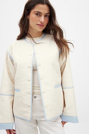 White/Blue Mönstrad quiltad jacka