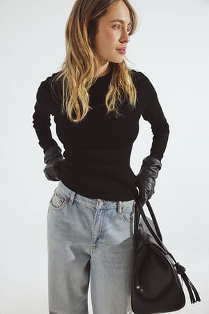 Black Strikket ribtop med rund hals