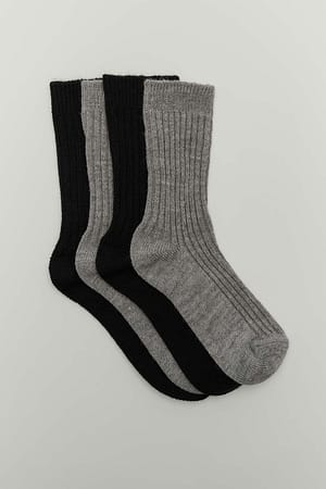 Image 2 of 6