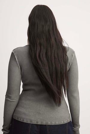 Image 2 of 5