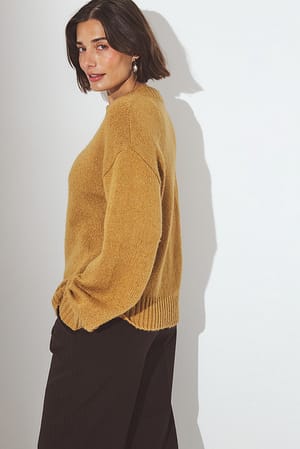 Image 2 of 6