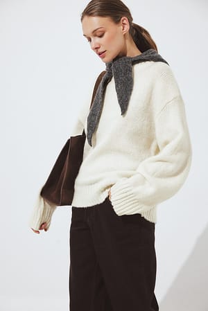 Offwhite Gebreide trui van wolmix met ronde hals