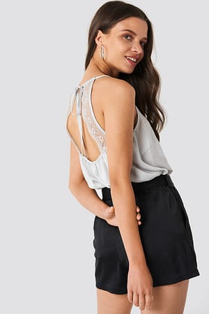 Silver Mette Back Open Singlet