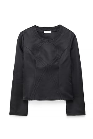 Black Top i satin med snøredetalje