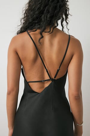 Black Vestido midi de raso con espalda asimétrica