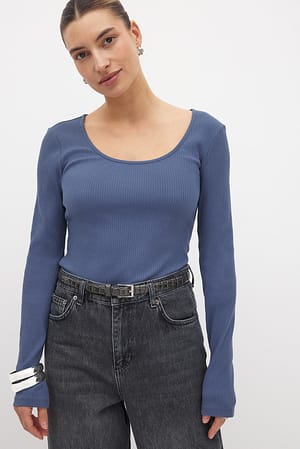 Dusty Blue Ripp-Oberteil mit rundem Kragen