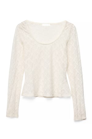 White Top met kanten inzet en lage ronde hals