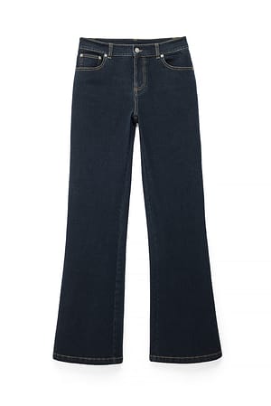 Dark Blue Jeans mit Nahtdetail