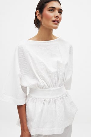 White Blusa de manga corta con tela seersucker