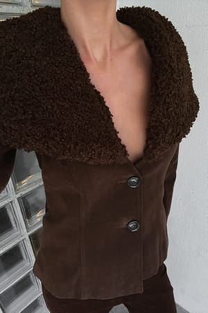 Brown Chaqueta de ante sintético con cuello de borreguito