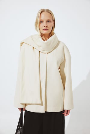 Offwhite Manteau court avec foulard