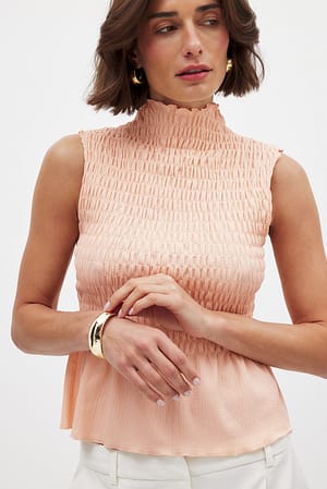 Peach ärmelloses Smock-Oberteil