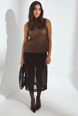 Brown Top de encaje sin mangas