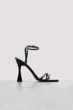 Black Hoge hakkschoenen met smalle bandjes