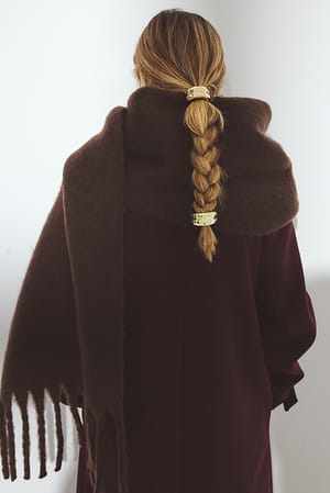 Dark Brown Bufanda suave trenzada con flecos reciclada