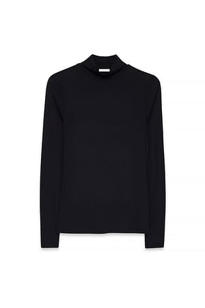 Black Soft Line top med rullekrave