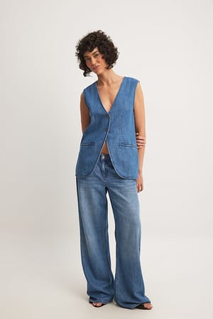 Mid Blue Jeans mit weiten Beinen