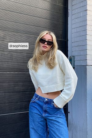 Offwhite Pull court en tricot à bords bruts
