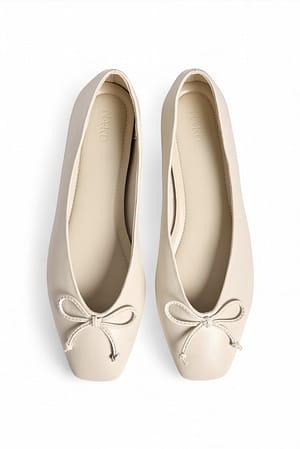 Offwhite Bailarinas de punta cuadrada con lazo