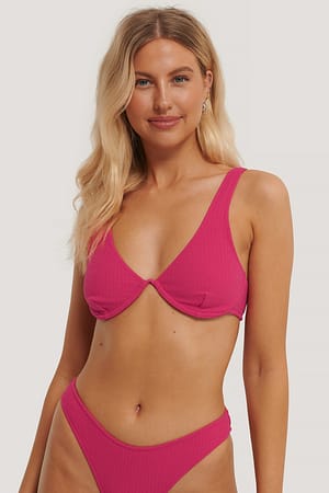 Raspberry Bikinitop Met Beugeldetail