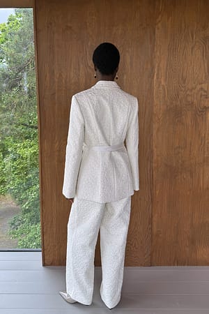 Image 2 of 6