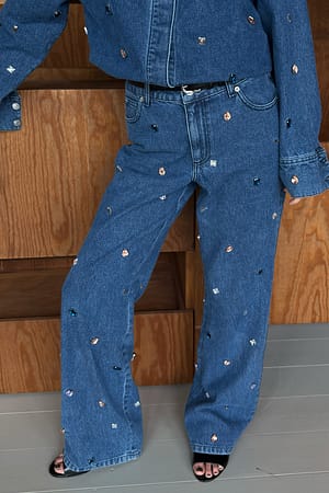 Blue Denim med lige ben og stendetaljer