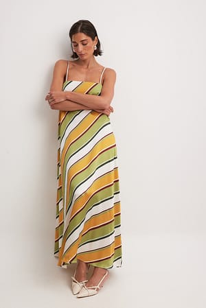 Stripe Print Stribet kjole i satin
