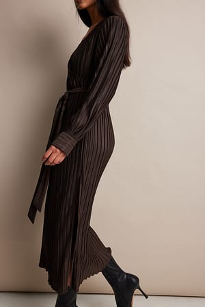 Image 4 of 4