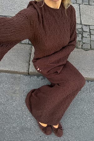 Brown Maxikjole med struktur og åben ryg