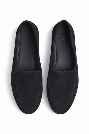 Black Loafers i semsket skinn