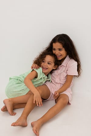Image 2 of 5