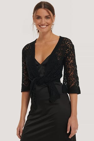 Black Wikkeltop Met Knoopdetail