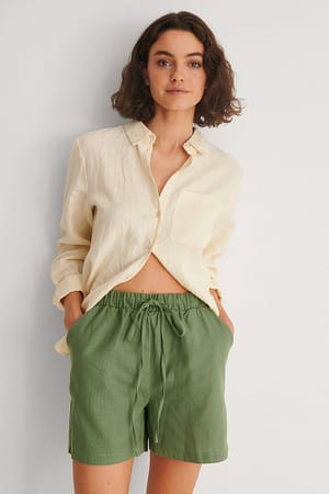 Light Khaki Shorts Med Knytting I Midjen