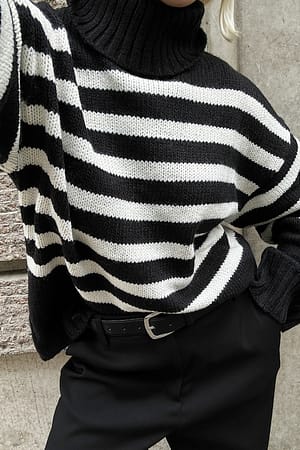 Black/White Stripe Gebreide gestreepte trui met turtleneck