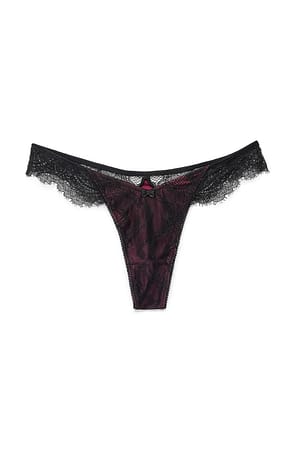 Wine Red V-Cut Ögonfrans String